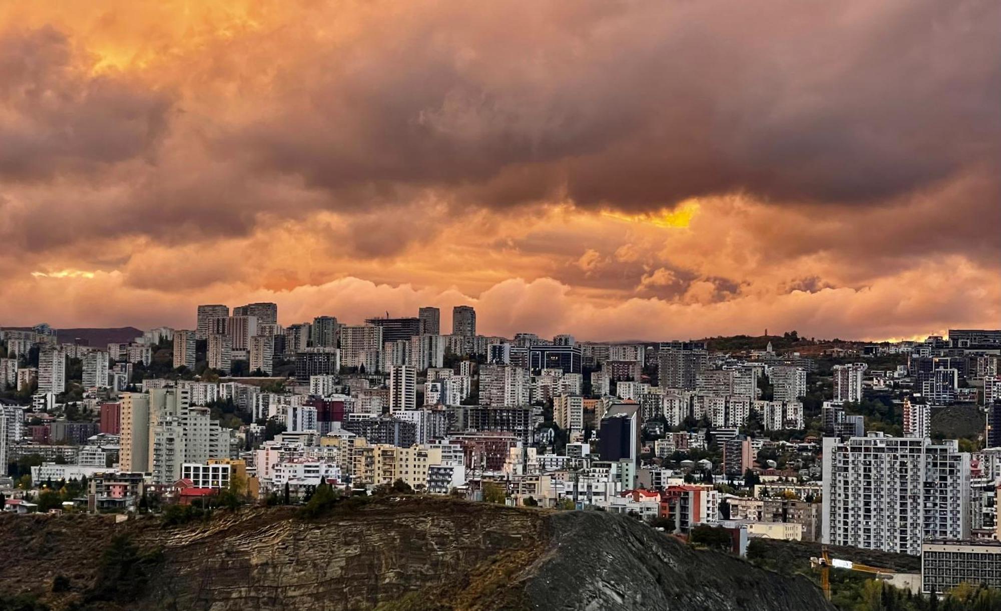 Full Comfort Apartment At Chavchavadze Tbilisi Exteriör bild